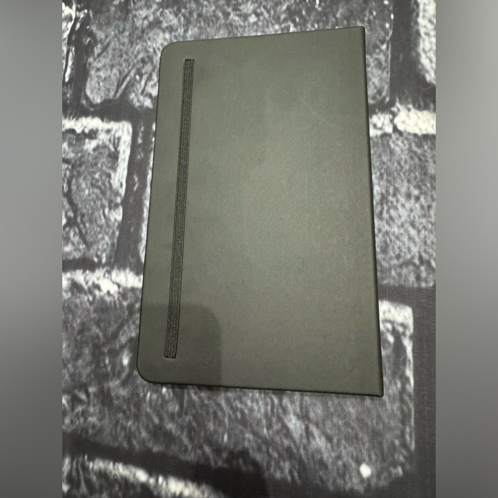 🔥🔥🔥COACH Notebook ⭐️⭐️⭐️ - Picture 3 of 3